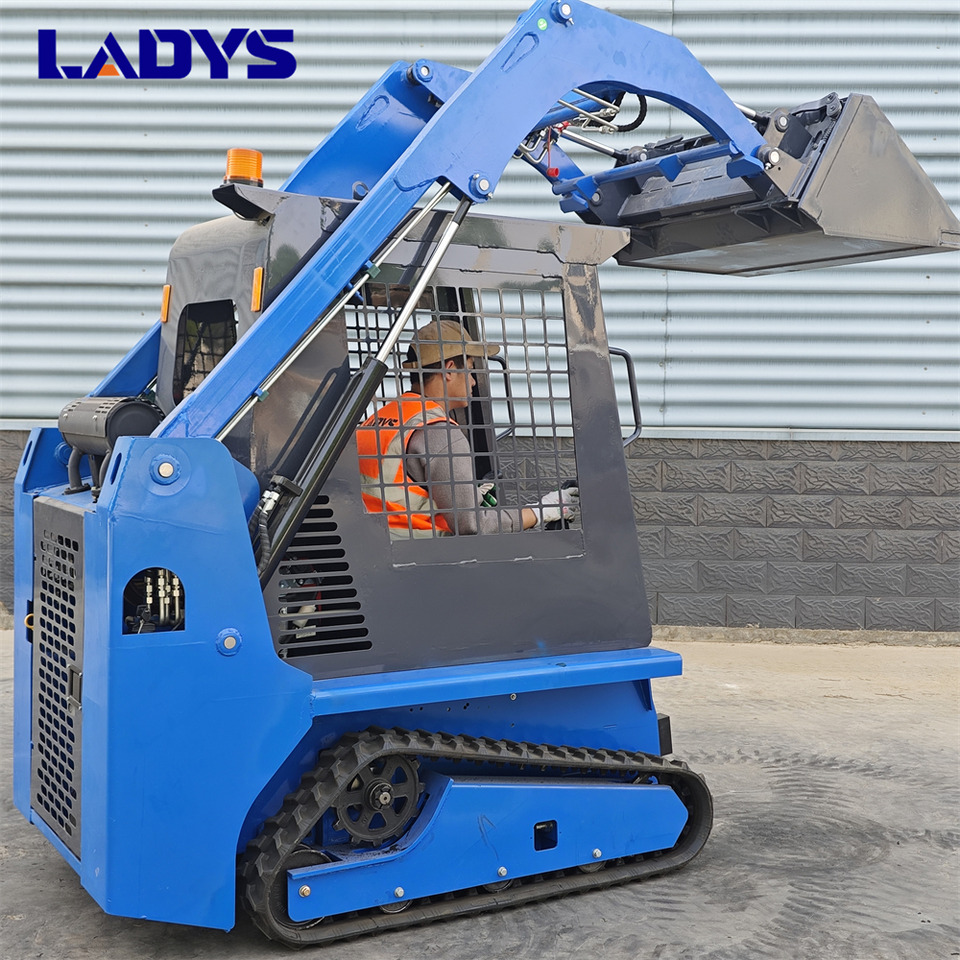Free Shipping Mini Skid Steer Loader Compact Track Electric/Diesel Chinese Mini Skid Steer Loader For Sale With Mini Skid Steer Attachments 4 In 1 Bucket - Mini pá carregadora: foto 4 Free Shipping Mini Skid Steer Loader Compact Track Electric/Diesel Chinese Mini Skid Steer Loader For Sale With Mini Skid Steer Attachments 4 In 1 Bucket - Mini pá carregadora: foto 4