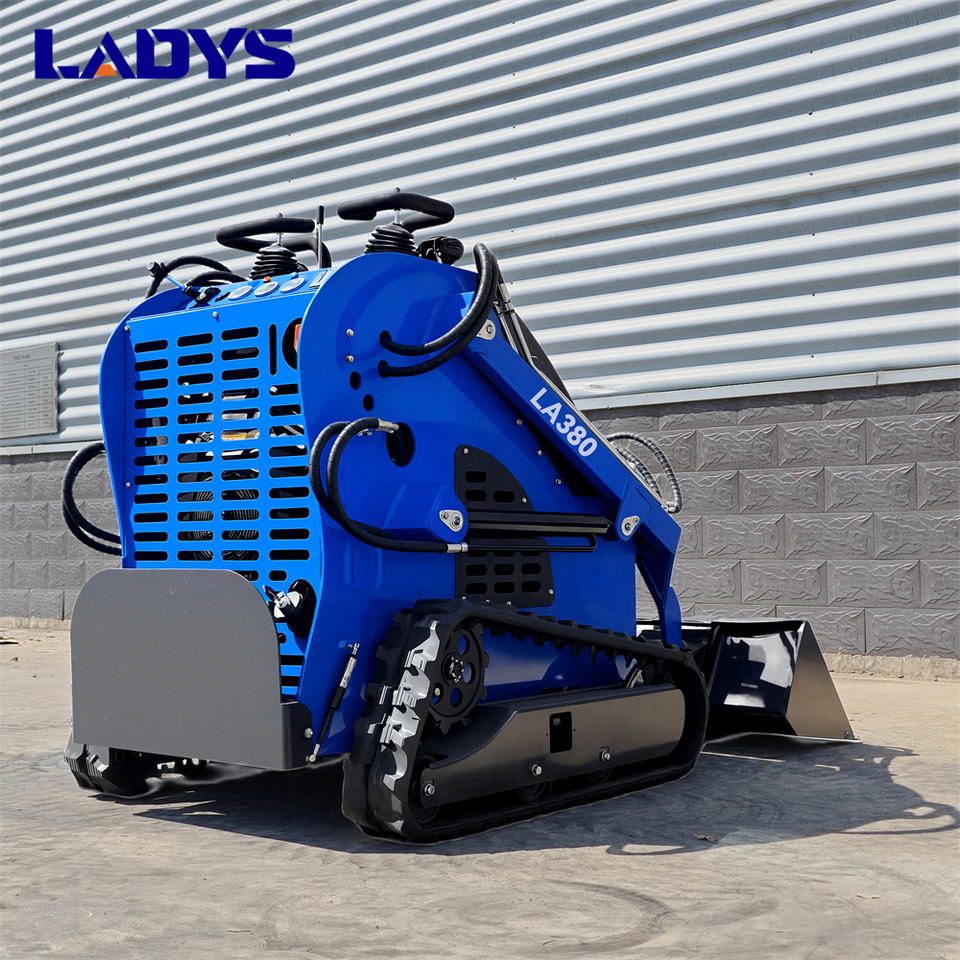 LADYS Free Shipping LA380 Mini Skid Steer Loader Compact Track Diesel Cheap Mini Skid Steer Loader For Sale With Mini Skid Steer Attachments 4 In 1 Bucket - Mini pá carregadora: foto 4 LADYS Free Shipping LA380 Mini Skid Steer Loader Compact Track Diesel Cheap Mini Skid Steer Loader For Sale With Mini Skid Steer Attachments 4 In 1 Bucket - Mini pá carregadora: foto 4