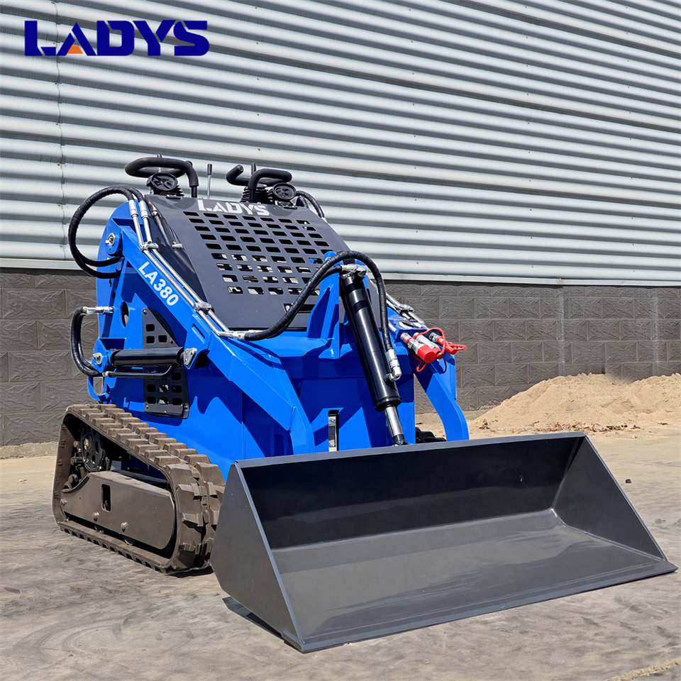 LADYS Free Shipping LA380 Mini Skid Steer Loader Compact Track Diesel Cheap Mini Skid Steer Loader For Sale With Mini Skid Steer Attachments 4 In 1 Bucket - Mini pá carregadora: foto 1 LADYS Free Shipping LA380 Mini Skid Steer Loader Compact Track Diesel Cheap Mini Skid Steer Loader For Sale With Mini Skid Steer Attachments 4 In 1 Bucket - Mini pá carregadora: foto 1