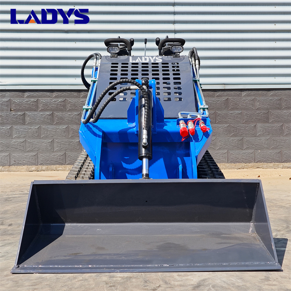 LADYS Free Shipping LA380 Mini Skid Steer Loader Compact Track Diesel Cheap Mini Skid Steer Loader For Sale With Mini Skid Steer Attachments 4 In 1 Bucket - Mini pá carregadora: foto 5 LADYS Free Shipping LA380 Mini Skid Steer Loader Compact Track Diesel Cheap Mini Skid Steer Loader For Sale With Mini Skid Steer Attachments 4 In 1 Bucket - Mini pá carregadora: foto 5