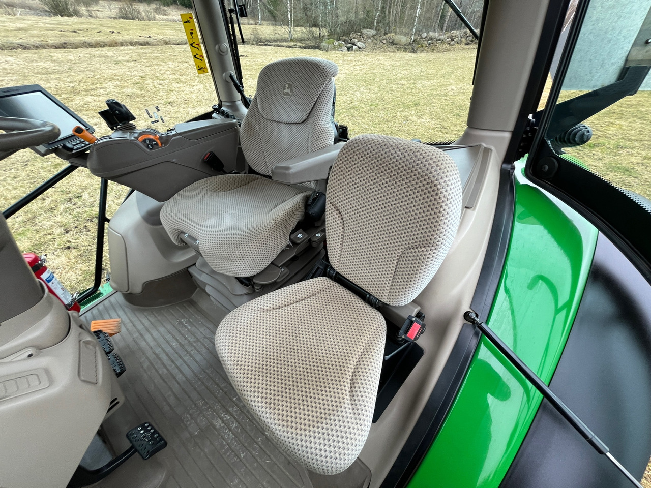 John Deere 6120R - Trator: foto 5 John Deere 6120R - Trator: foto 5