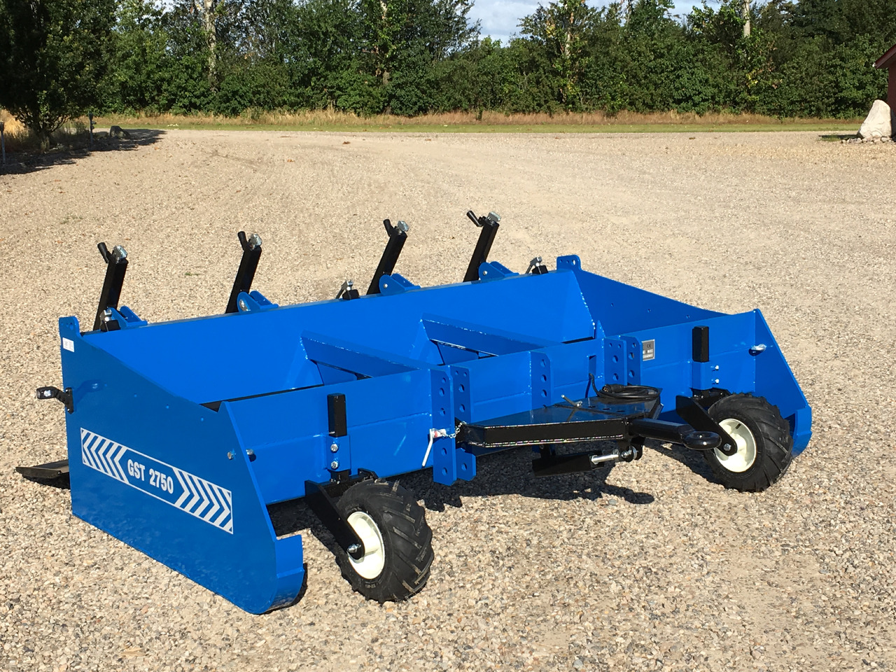 GST 1500-3000 Gravel Road leveler box laying of gravel for trucks and tractor - Escrêiper: foto 3 GST 1500-3000 Gravel Road leveler box laying of gravel for trucks and tractor - Escrêiper: foto 3