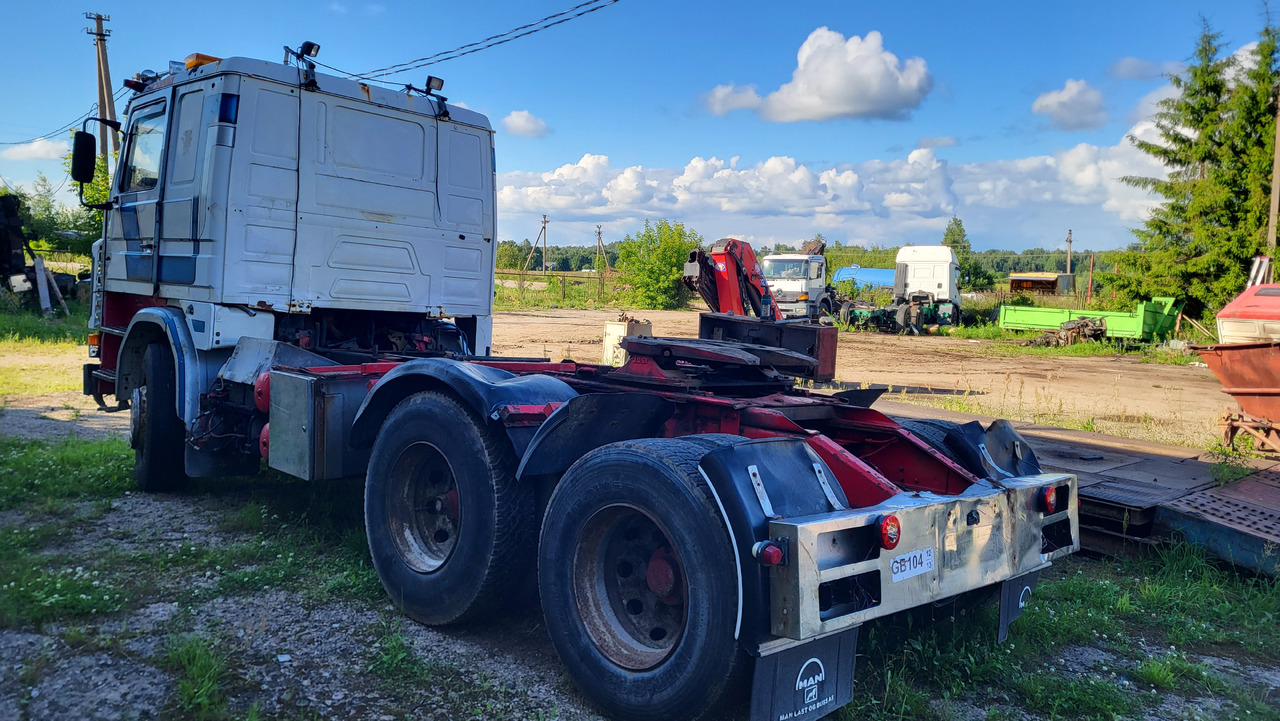 SCANIA R 142 H 6X2 SU KRANU - Tractor: foto 2 SCANIA R 142 H 6X2 SU KRANU - Tractor: foto 2