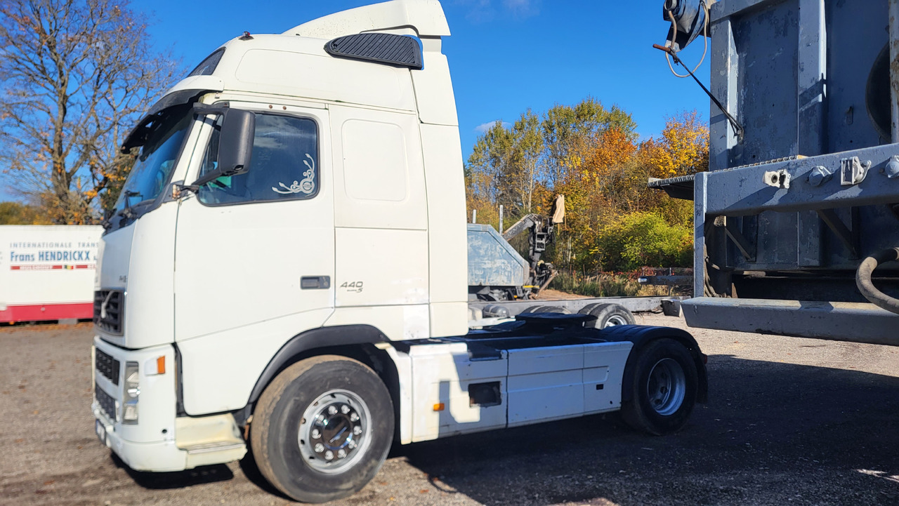 VOLVO FH 12 460 - Tractor: foto 4 VOLVO FH 12 460 - Tractor: foto 4