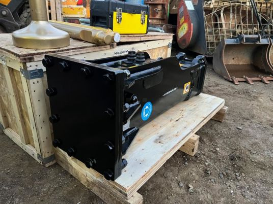 BRH pour pelle de 11T à 16T - Martelo hidráulico: foto 4 BRH pour pelle de 11T à 16T - Martelo hidráulico: foto 4