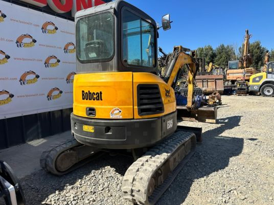 Bobcat E35 Cabine à 22500 € HT - Mini escavadeira: foto 5 Bobcat E35 Cabine à 22500 € HT - Mini escavadeira: foto 5