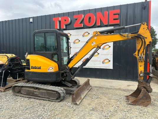 Bobcat E35 Cabine à 23 500 € HT - Mini escavadeira: foto 5 Bobcat E35 Cabine à 23 500 € HT - Mini escavadeira: foto 5