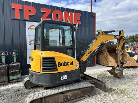 Bobcat E35 Cabine à 23 500 € HT - Mini escavadeira: foto 5 Bobcat E35 Cabine à 23 500 € HT - Mini escavadeira: foto 5