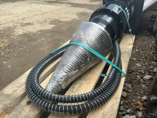 Fendeuse à bois pour minipelle - Rachador de lenha: foto 4 Fendeuse à bois pour minipelle - Rachador de lenha: foto 4