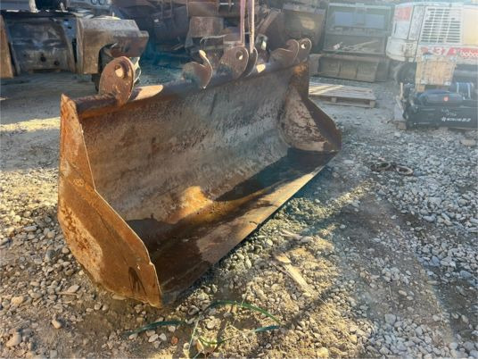 Godet chargeur pour Tracto - Balde: foto 3 Godet chargeur pour Tracto - Balde: foto 3