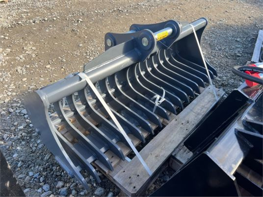 Godet râteau - axe 50 mm - Balde: foto 1 Godet râteau - axe 50 mm - Balde: foto 1