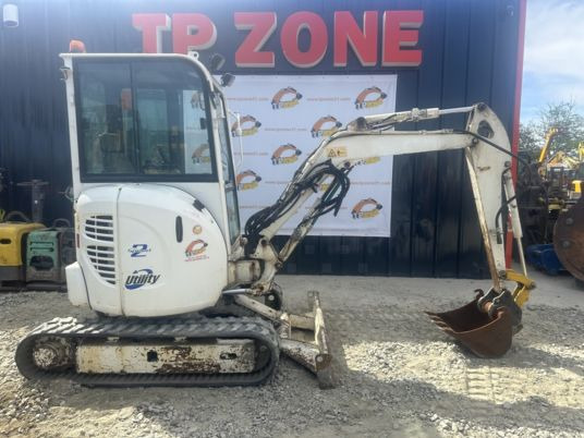 Mini escavadeira Komatsu PC26MR-3 cabine à 19500€ HT: foto 9
