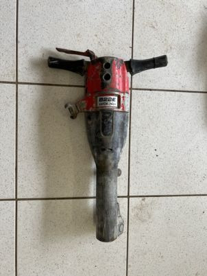 Marteau piqueur pneumatique air kaeser B22E - Equipamento de construção: foto 2 Marteau piqueur pneumatique air kaeser B22E - Equipamento de construção: foto 2