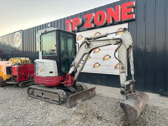 Mini escavadeira Takeuchi TB23R Cabine à 17 500 € HT: foto 13 Mini escavadeira Takeuchi TB23R Cabine à 17 500 € HT: foto 13