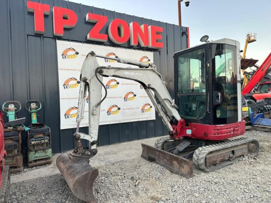 Mini escavadeira Takeuchi TB23R Cabine à 17 500 € HT: foto 10 Mini escavadeira Takeuchi TB23R Cabine à 17 500 € HT: foto 10