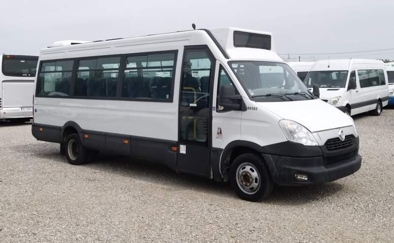 Iveco Daily 23 *NOWY SILNIK* 2 SZTUKI*, klima, winda - Ônibus suburbano: foto 1 Iveco Daily 23 *NOWY SILNIK* 2 SZTUKI*, klima, winda - Ônibus suburbano: foto 1