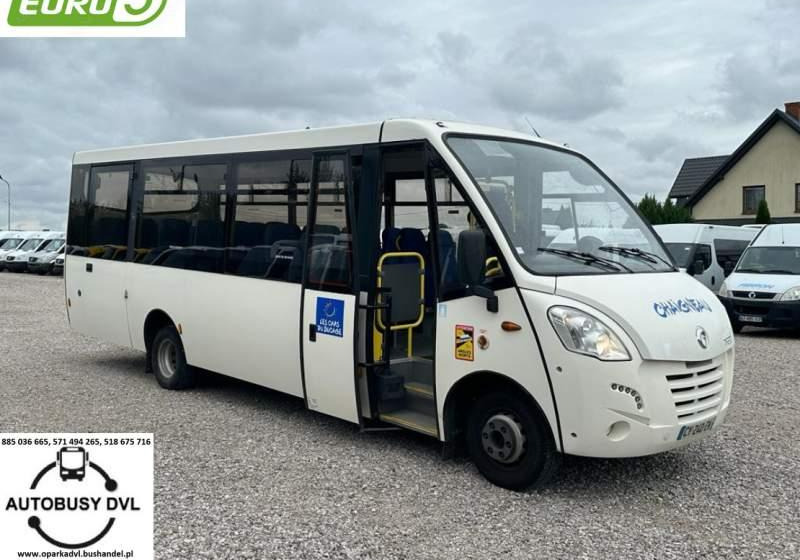 Iveco Kapena 2013 *Euro 5* Daily, Wing - Minibus, Furgão de passageiros: foto 1 Iveco Kapena 2013 *Euro 5* Daily, Wing - Minibus, Furgão de passageiros: foto 1