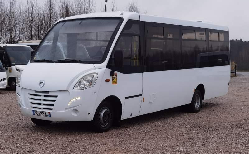 Iveco Kapena Thesi 34 EURO V *daily*wing*mediano - Ônibus suburbano: foto 2 Iveco Kapena Thesi 34 EURO V *daily*wing*mediano - Ônibus suburbano: foto 2