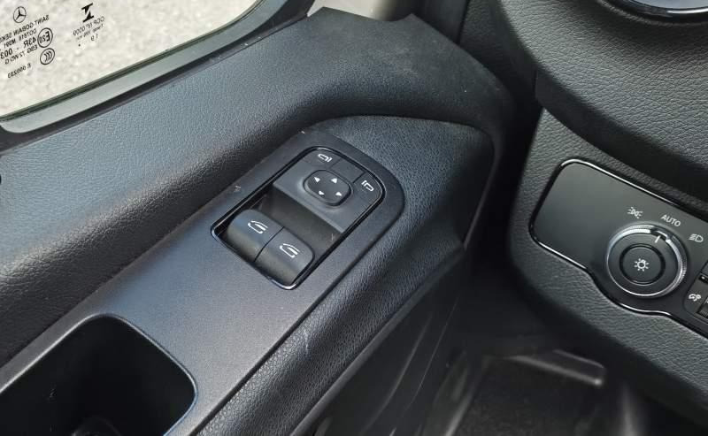 Autocarro Mercedes-Benz Sprinter 519 3.0 CDI V6 *CABRIO*2x klima*40tys km: foto 6 Autocarro Mercedes-Benz Sprinter 519 3.0 CDI V6 *CABRIO*2x klima*40tys km: foto 6