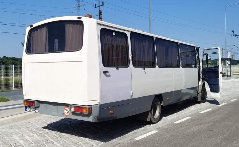 Mercedes-Benz Vario 814D 38+12 - Ônibus suburbano: foto 4 Mercedes-Benz Vario 814D 38+12 - Ônibus suburbano: foto 4