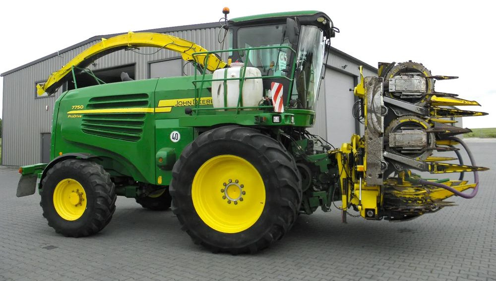 John Deere 7750 ProDrive 2008 Rok, +Kemper 375, +podbieracz do traw, Nie Malowany, Stan Bardzo Dobry - Picadora de forragem automotriz: foto 5 John Deere 7750 ProDrive 2008 Rok, +Kemper 375, +podbieracz do traw, Nie Malowany, Stan Bardzo Dobry - Picadora de forragem automotriz: foto 5