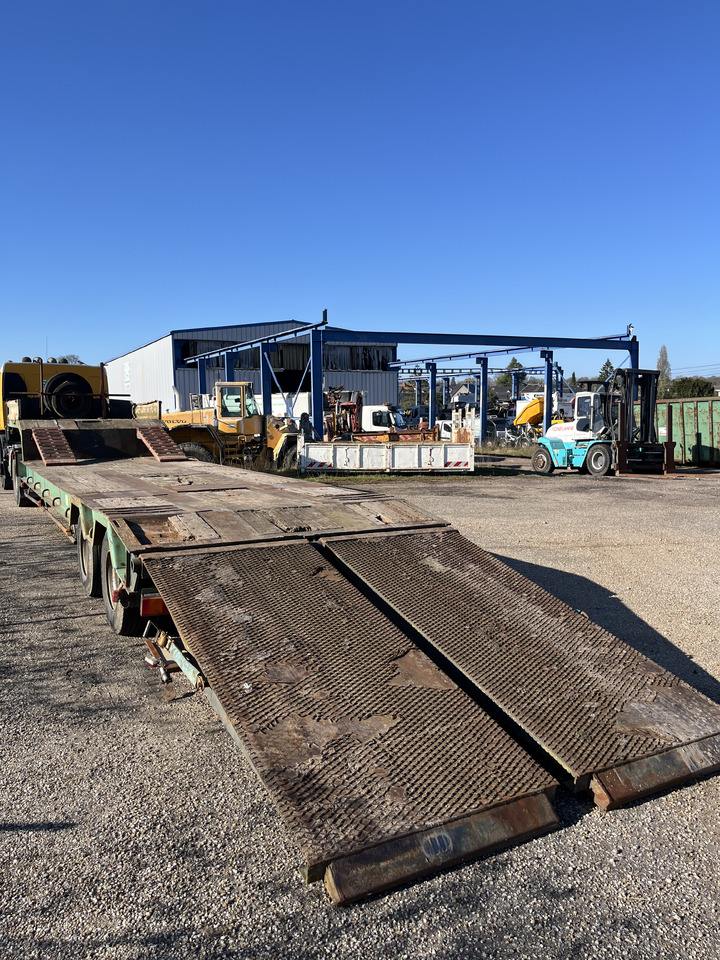 Semi-reboque baixa ACTM S32215 porte engins surbaissé rampes: foto 16 Semi-reboque baixa ACTM S32215 porte engins surbaissé rampes: foto 16