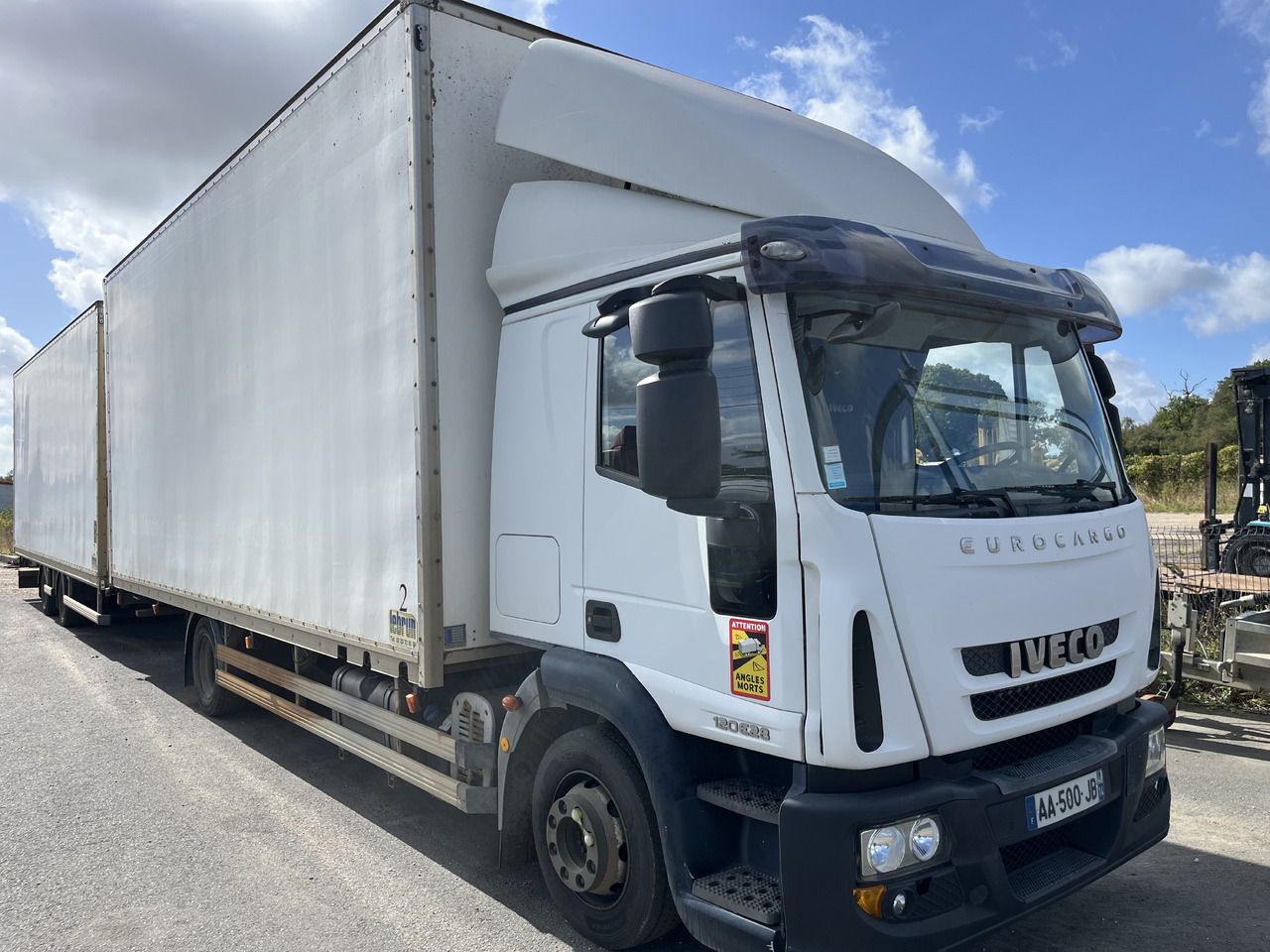 IVECO Eurocargo 120e28 - Camião furgão: foto 3 IVECO Eurocargo 120e28 - Camião furgão: foto 3
