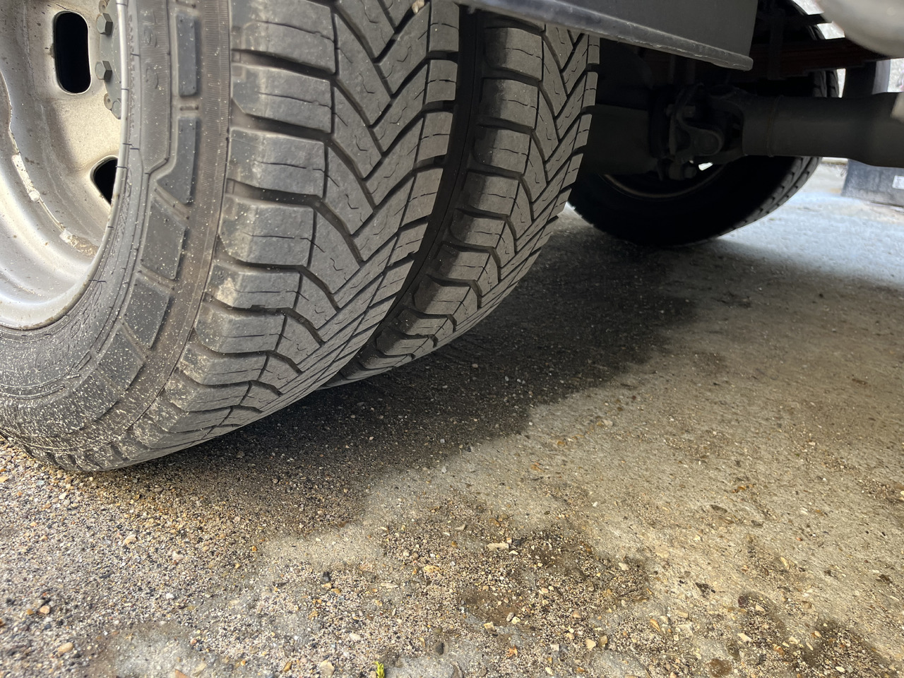 Iveco Daily 35-180 plateau dépannage dépanneuse porte voiture - Carrinha de caixa aberta: foto 5 Iveco Daily 35-180 plateau dépannage dépanneuse porte voiture - Carrinha de caixa aberta: foto 5