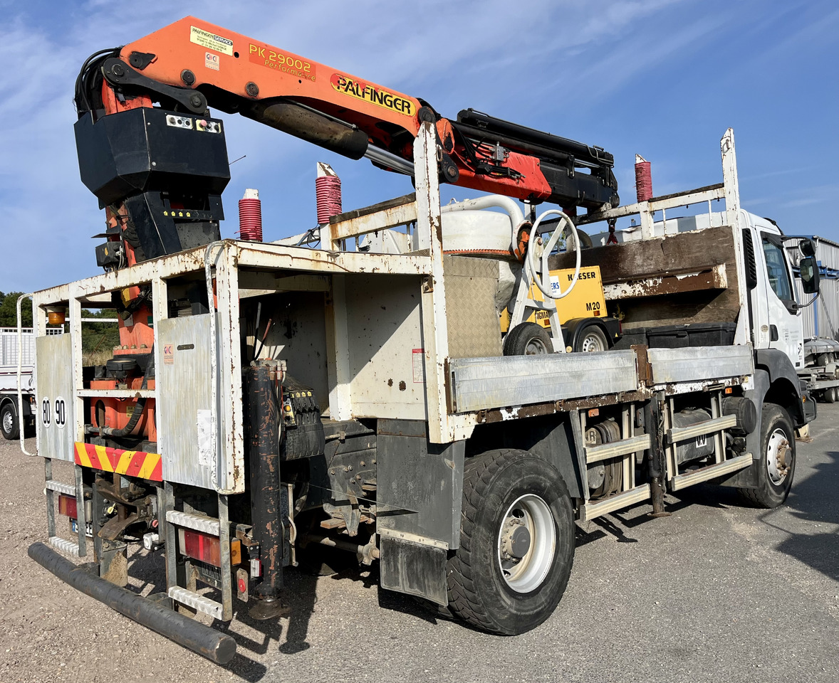RENAULT Kerax 370dci 4x4 plateau grue Palfinger pk29002 - Camião de caixa aberta/ Plataforma, Camião grua: foto 5 RENAULT Kerax 370dci 4x4 plateau grue Palfinger pk29002 - Camião de caixa aberta/ Plataforma, Camião grua: foto 5
