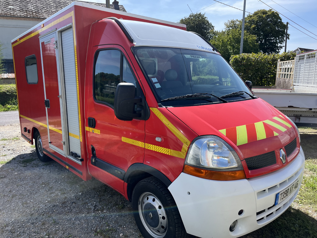 RENAULT Master 2L5 dci120cv - Ambulância: foto 5 RENAULT Master 2L5 dci120cv - Ambulância: foto 5