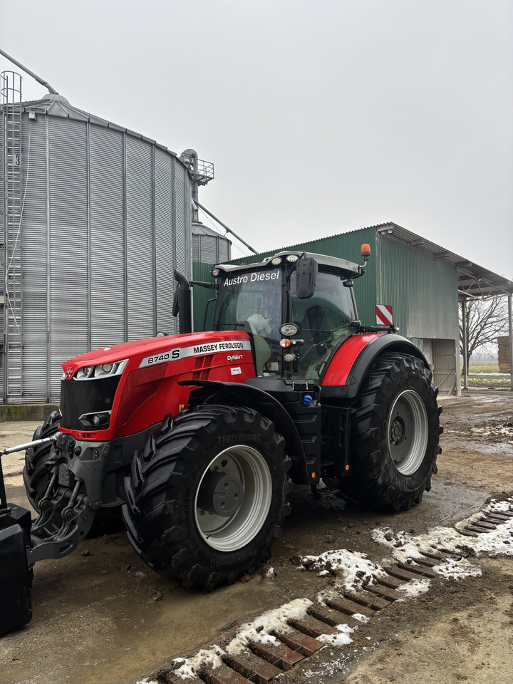 Massey Ferguson 8740S - Trator: foto 1 Massey Ferguson 8740S - Trator: foto 1