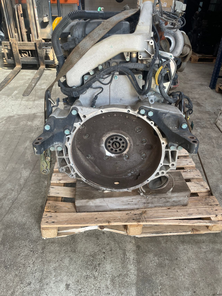 MAN MAN Motor D2676 LF45 TGS TGX D 2676 LF 45 Euro 6 - Motor para Camião: foto 3 MAN MAN Motor D2676 LF45 TGS TGX D 2676 LF 45 Euro 6 - Motor para Camião: foto 3