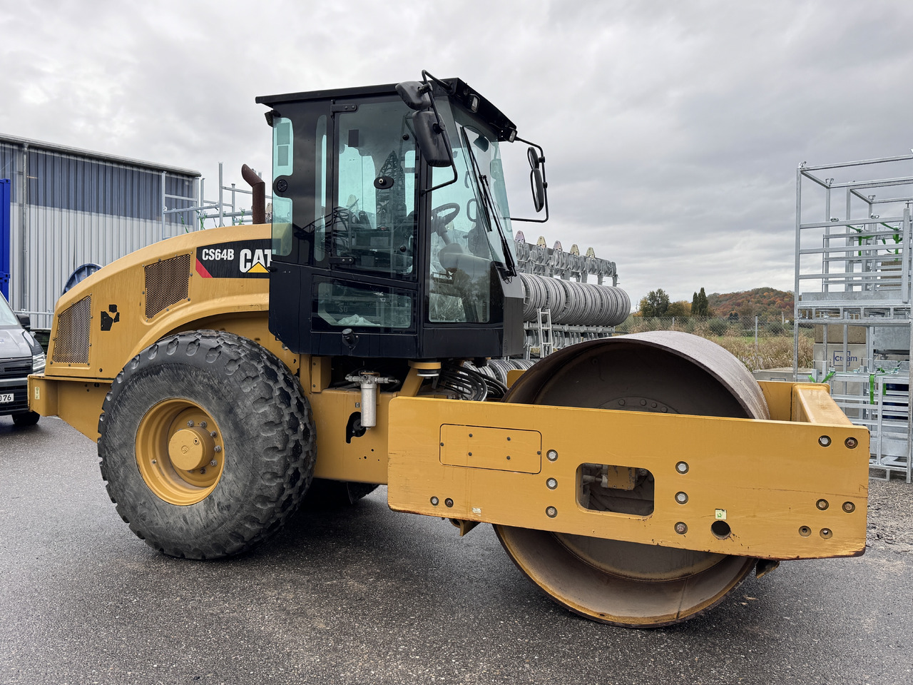 CATERPILLAR CS 64 B - Compactador: foto 2 CATERPILLAR CS 64 B - Compactador: foto 2