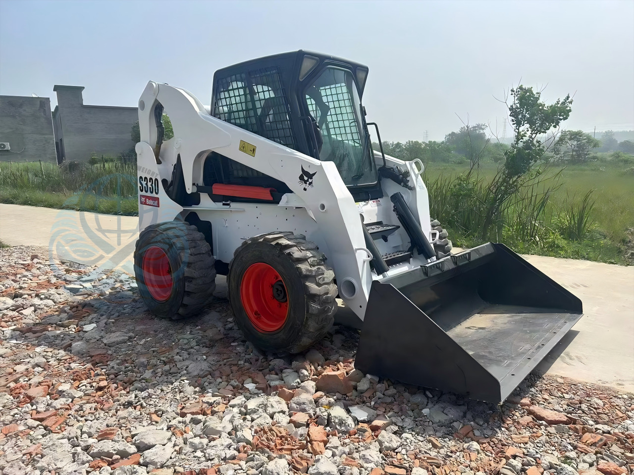 BOBCAT 330 - Mini pá carregadora: foto 3 BOBCAT 330 - Mini pá carregadora: foto 3