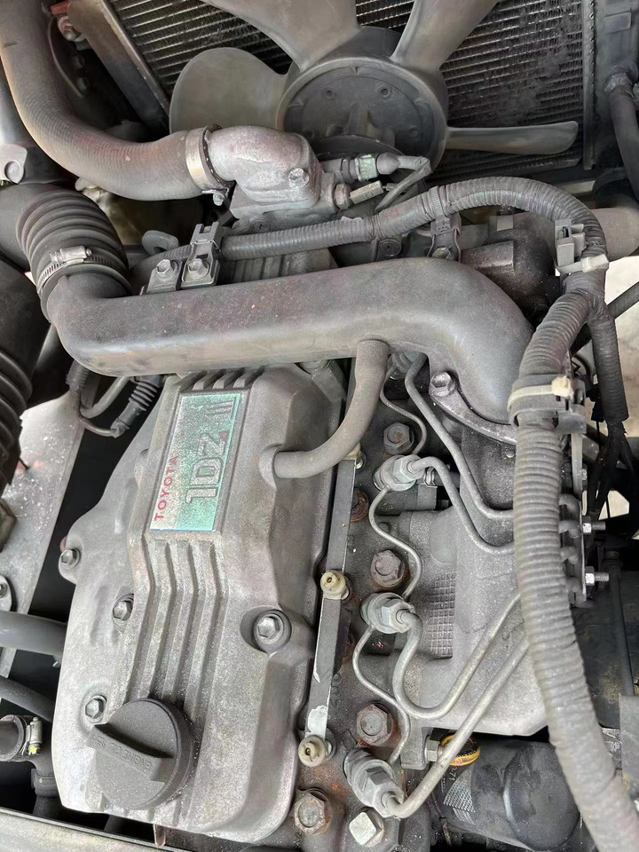 Toyota FDZN30 - Empilhador a diesel: foto 4 Toyota FDZN30 - Empilhador a diesel: foto 4