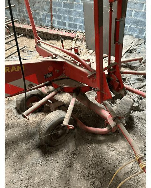 AGRAM 484 - Ancinho enleirador: foto 2 AGRAM 484 - Ancinho enleirador: foto 2