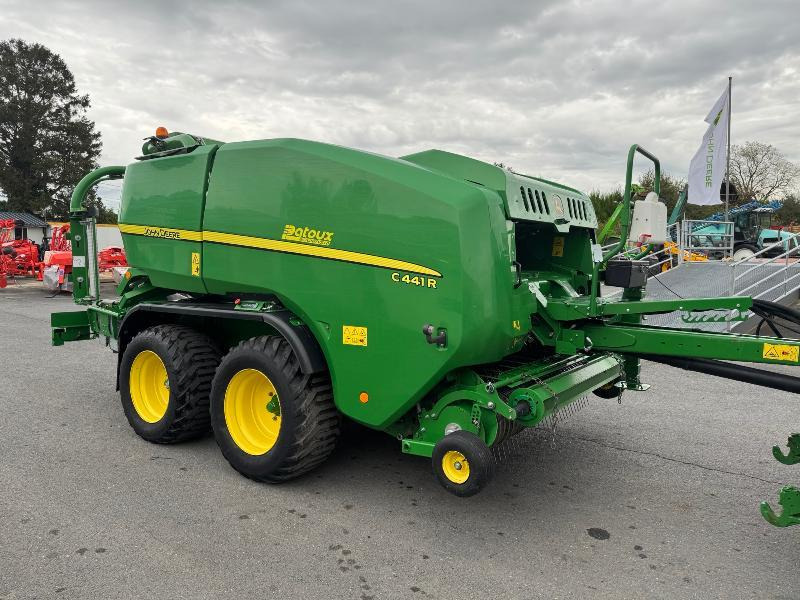 JOHN DEERE C441R - Empacotador de fardos: foto 4 JOHN DEERE C441R - Empacotador de fardos: foto 4