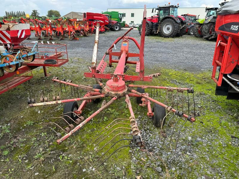 KUHN GA300 - Ancinho enleirador: foto 4 KUHN GA300 - Ancinho enleirador: foto 4