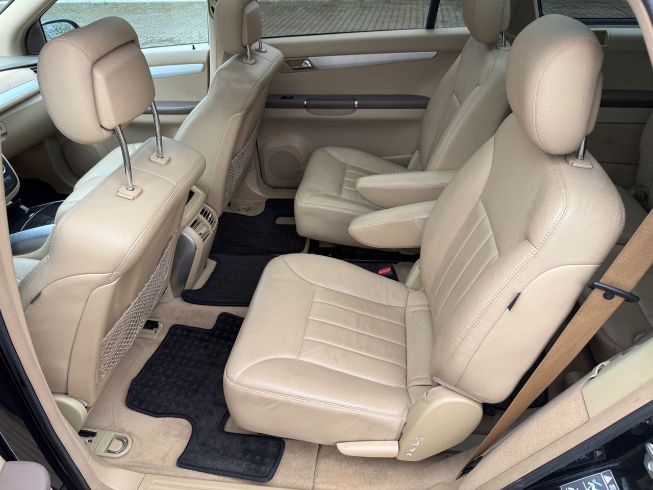 SUV Mercedes-Benz R: foto 10
