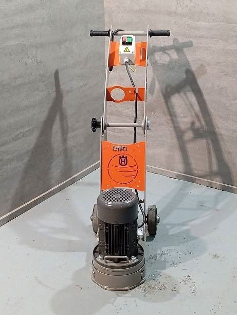 Husqvarna BGS 250 - Equipamento de construção: foto 2 Husqvarna BGS 250 - Equipamento de construção: foto 2
