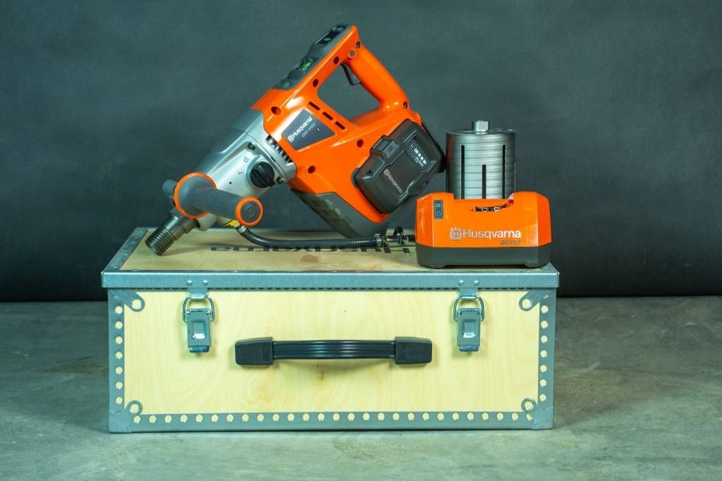 Husqvarna DM540i DS150 - Equipamento de construção: foto 2 Husqvarna DM540i DS150 - Equipamento de construção: foto 2