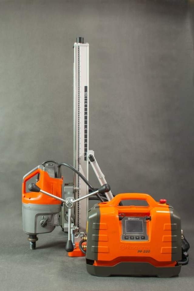 Husqvarna DM7000 PP65 - Equipamento de construção: foto 1 Husqvarna DM7000 PP65 - Equipamento de construção: foto 1