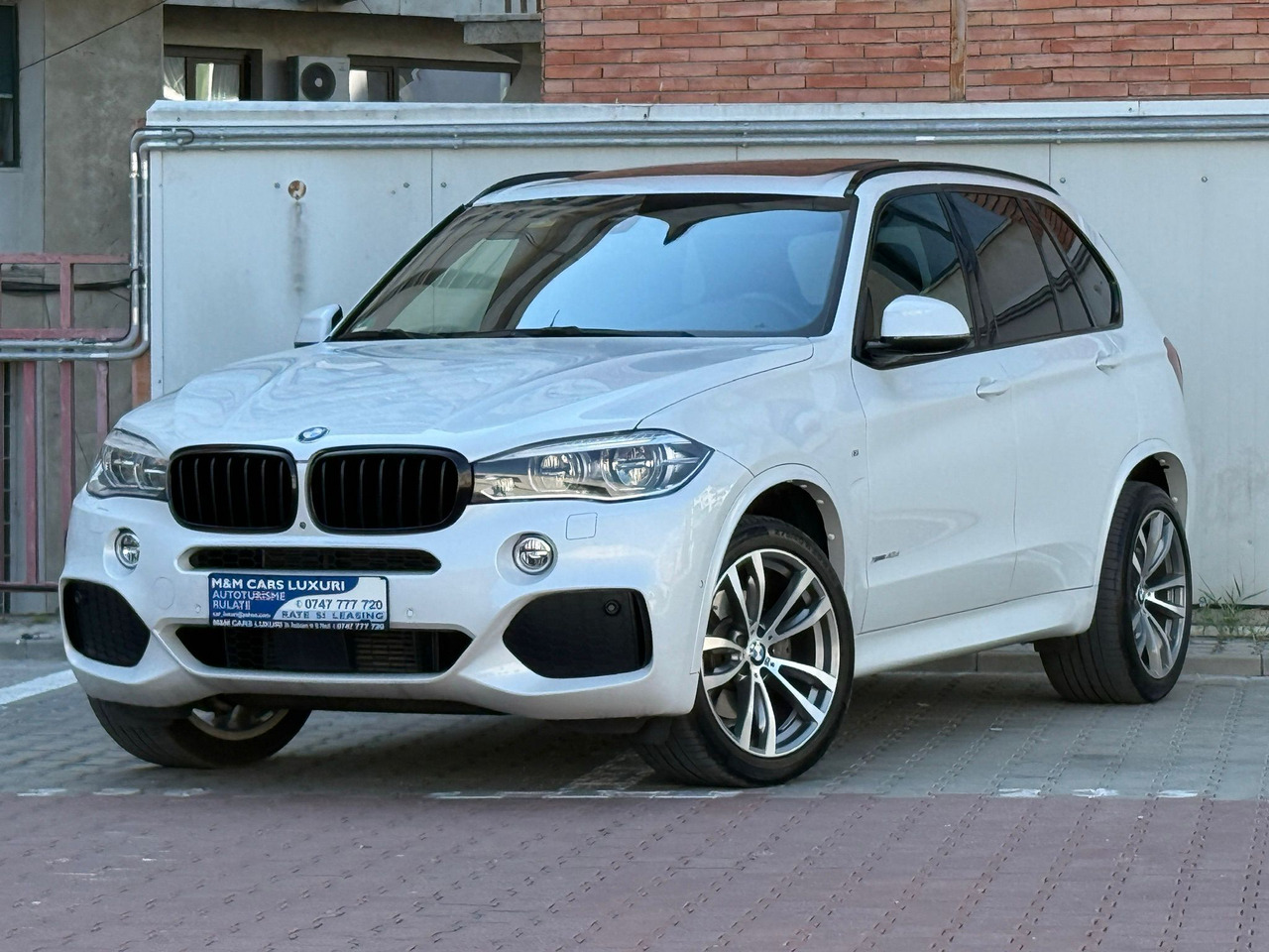 BMW X5 4.0 XDRIVE M PAKET - SUV: foto 2 BMW X5 4.0 XDRIVE M PAKET - SUV: foto 2
