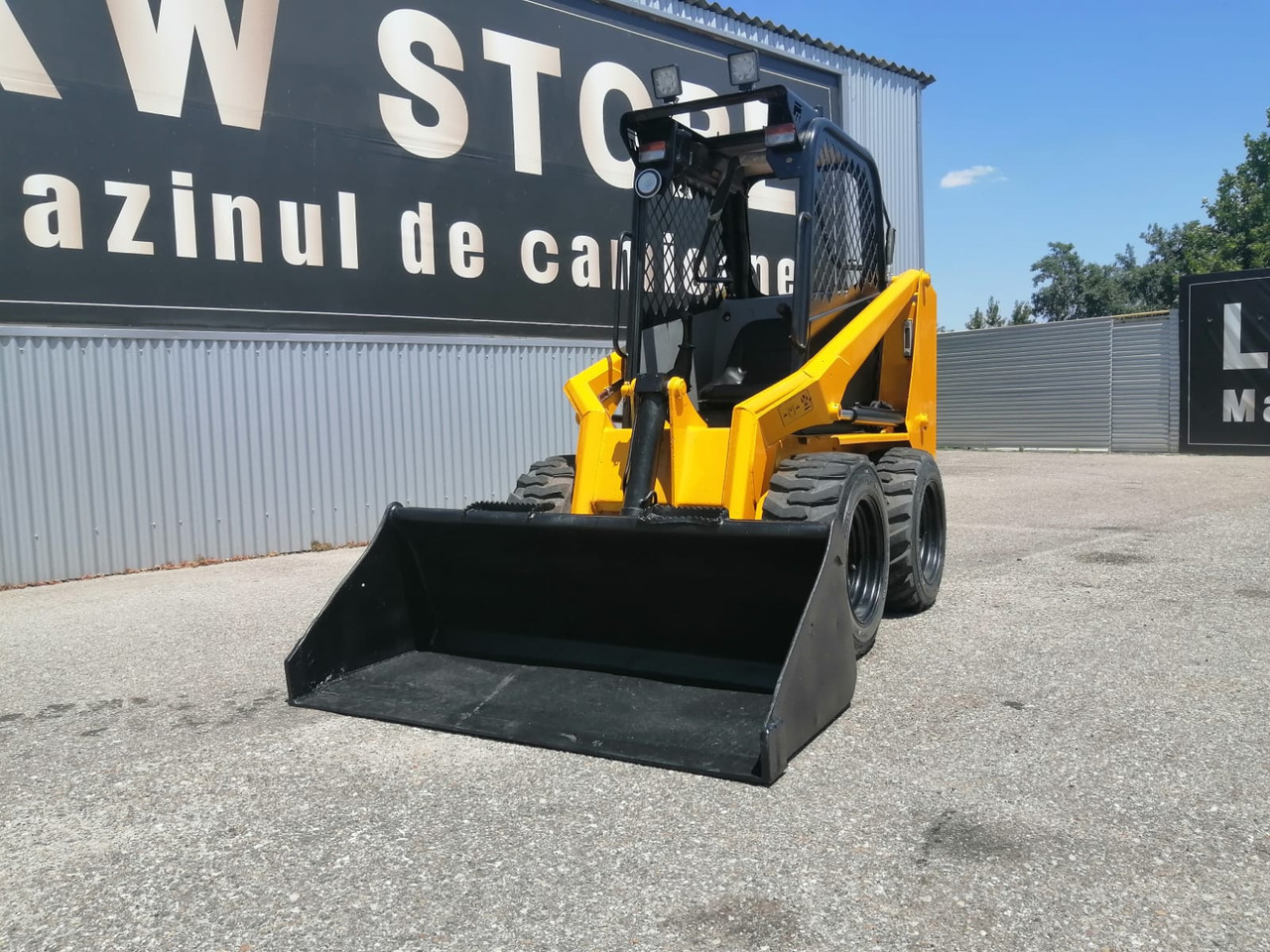 Bobcat SKID TYRE FRONT LOADER RAM ITALY - Mini pá carregadora: foto 1 Bobcat SKID TYRE FRONT LOADER RAM ITALY - Mini pá carregadora: foto 1