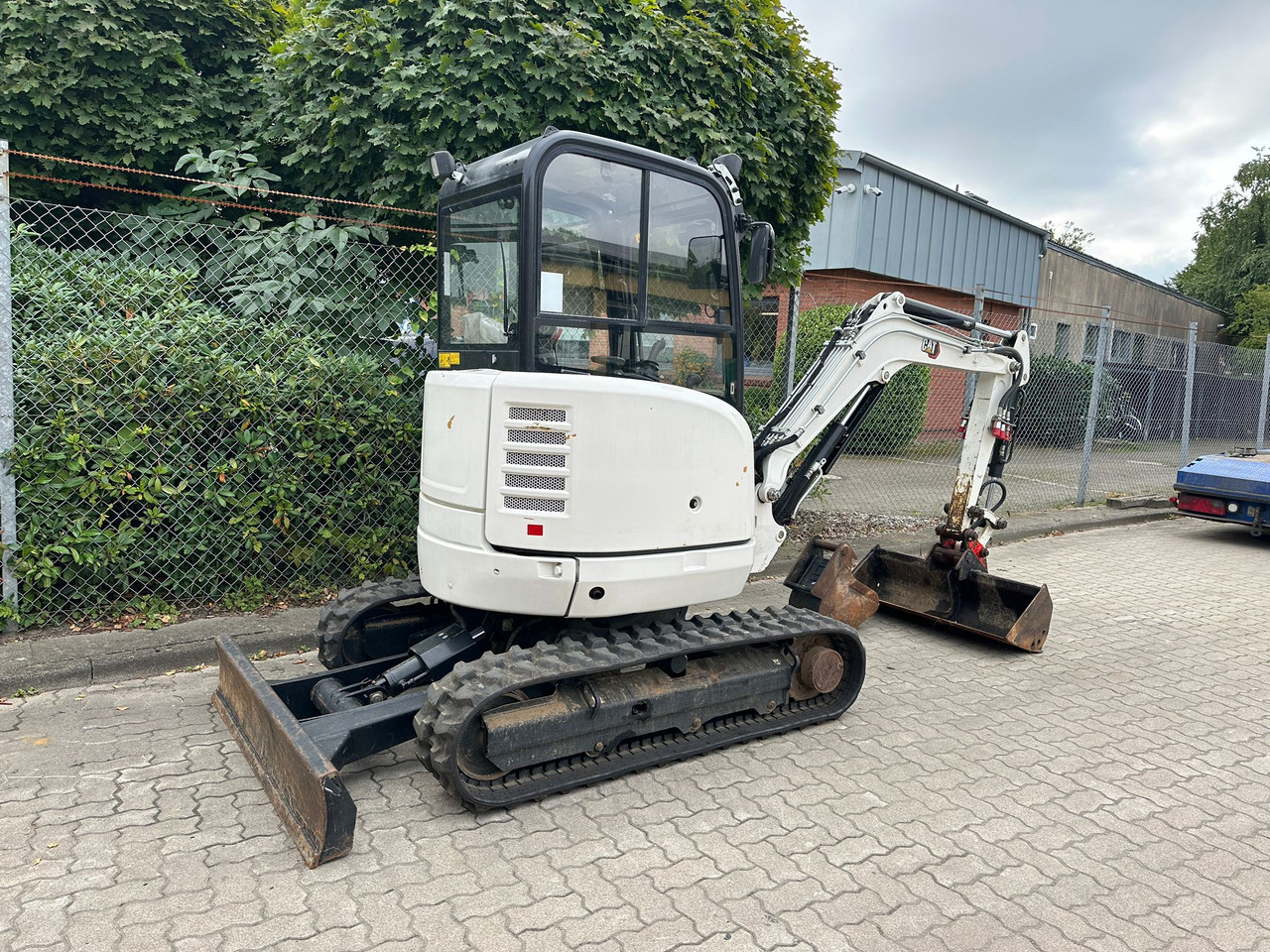 CAT 302.7 DCR Mini excavator, 2 Buckets, TOP !!! - Mini escavadeira: foto 4 CAT 302.7 DCR Mini excavator, 2 Buckets, TOP !!! - Mini escavadeira: foto 4