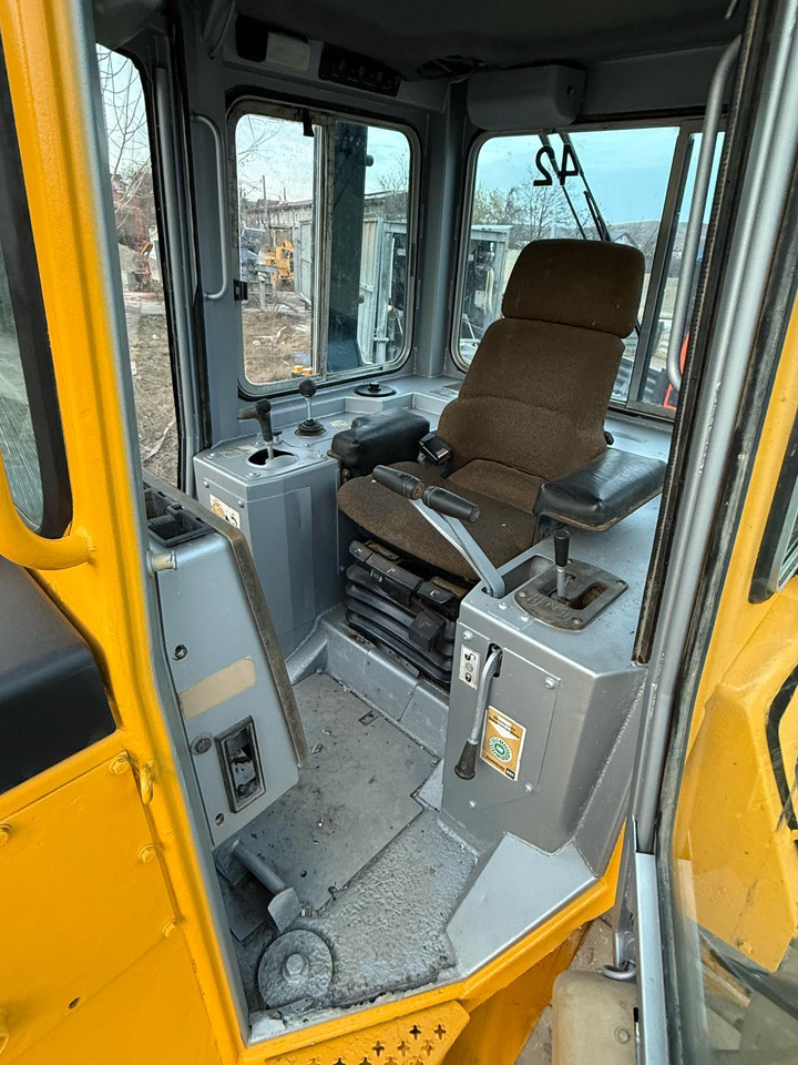 Locação financeira de  CATERPILLAR D4H BULLDOZER CATERPILLAR D4H BULLDOZER: foto 6