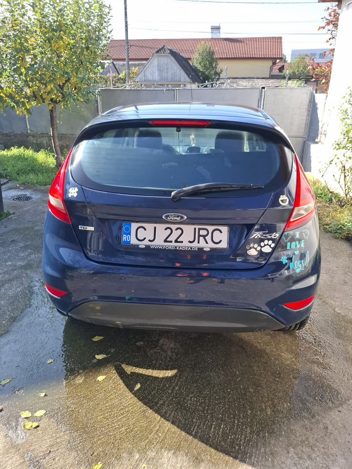 Ford Fiesta - Sedan: foto 4 Ford Fiesta - Sedan: foto 4