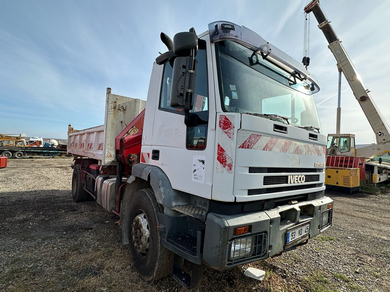 IVECO EUROTRAKKER TIPPER - Camião basculante: foto 2 IVECO EUROTRAKKER TIPPER - Camião basculante: foto 2