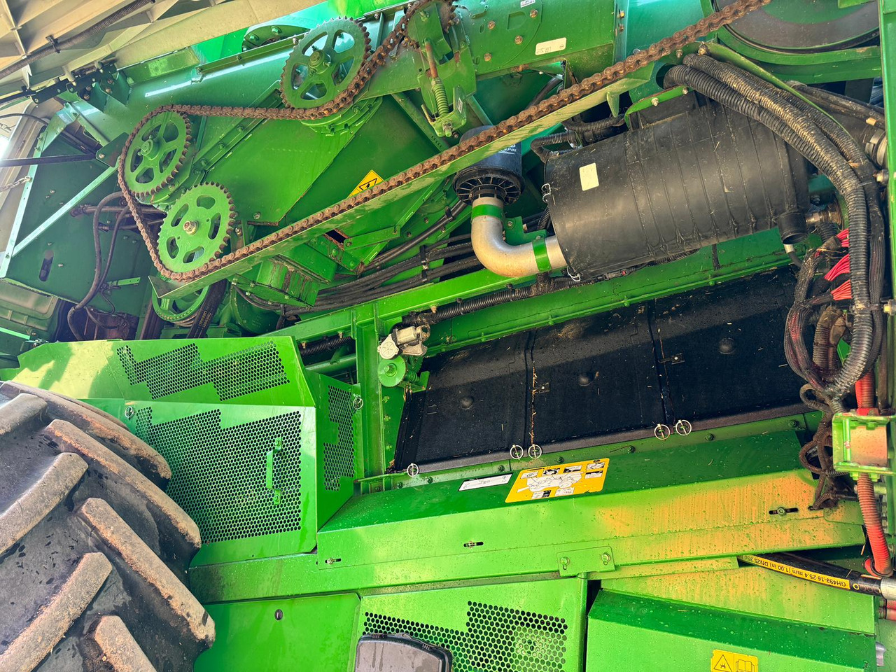 Ceifeira debulhadora John Deere S680i combine + 635X Header + Zurn trailer: foto 9
