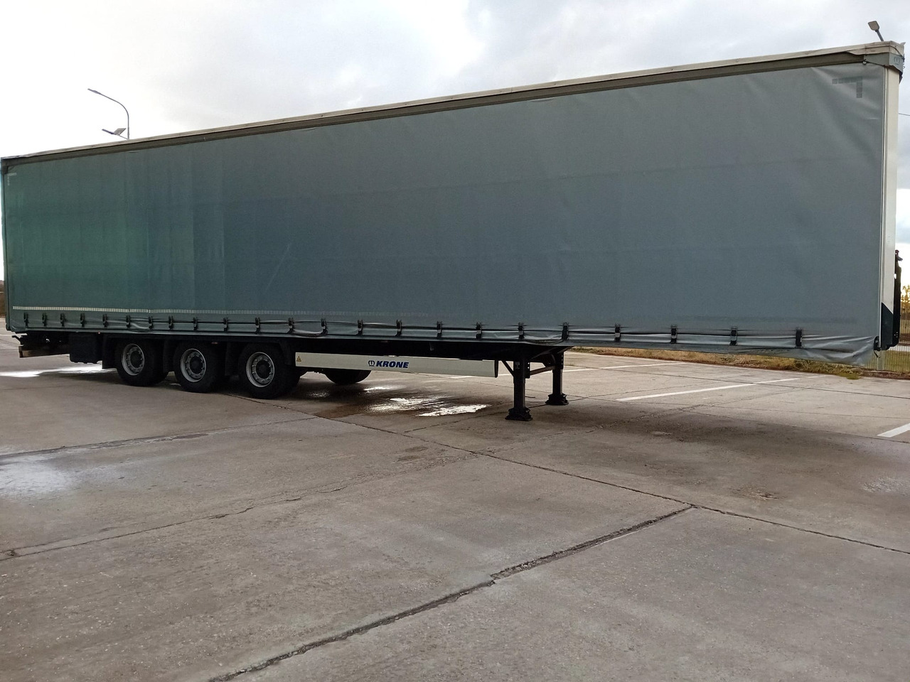 Krone Sliding Tarpaulin Semi-trailer Standard, TOP ! - Semi-reboque de lona: foto 2 Krone Sliding Tarpaulin Semi-trailer Standard, TOP ! - Semi-reboque de lona: foto 2
